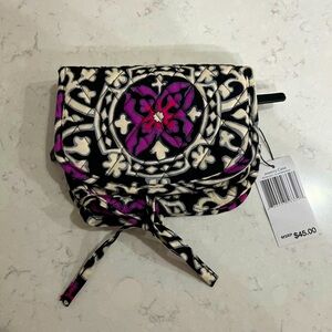 Vera Bradley travel jewelry case, scroll medallion pattern, NWT